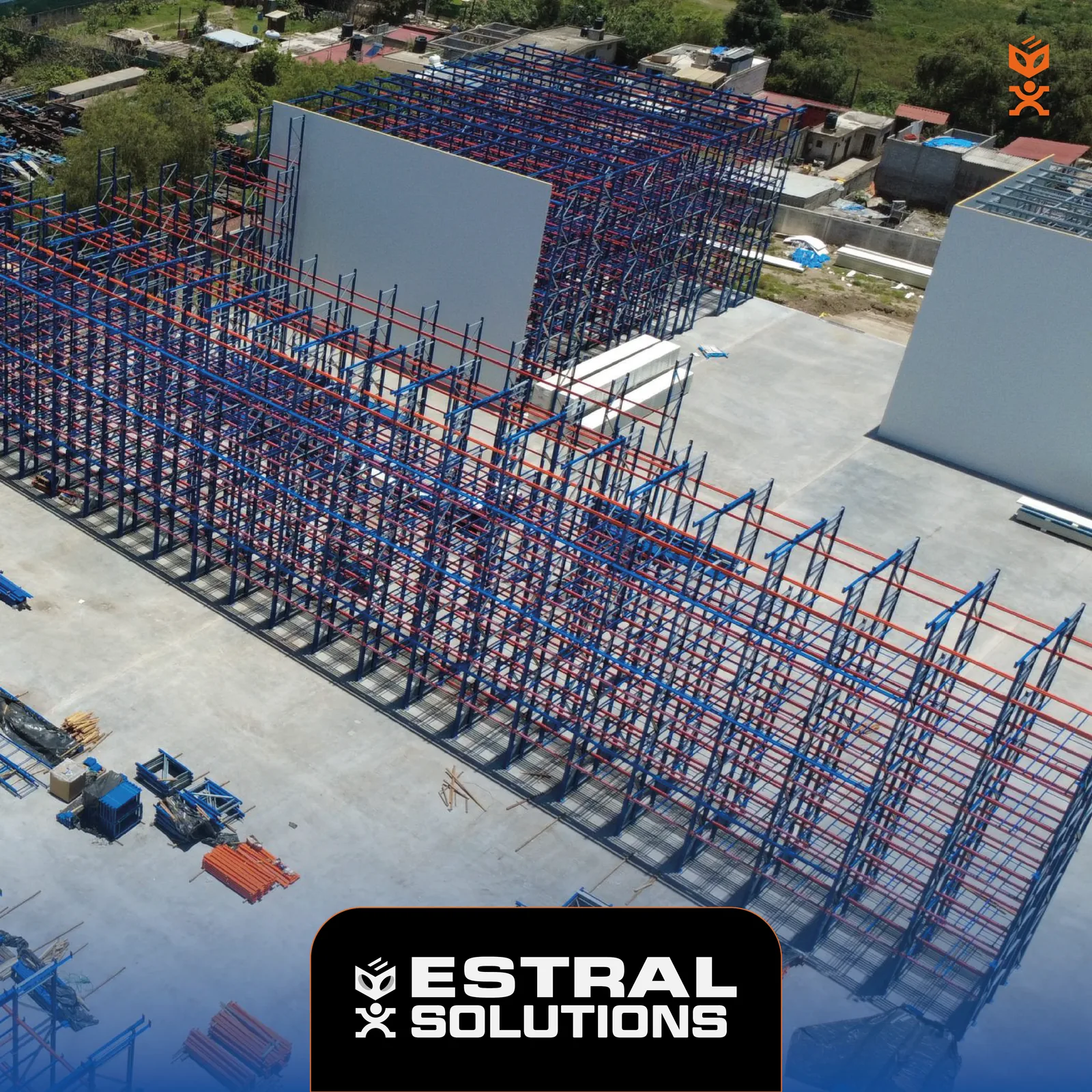 Vista aérea del sistema Autosoportante en proceso de instalación