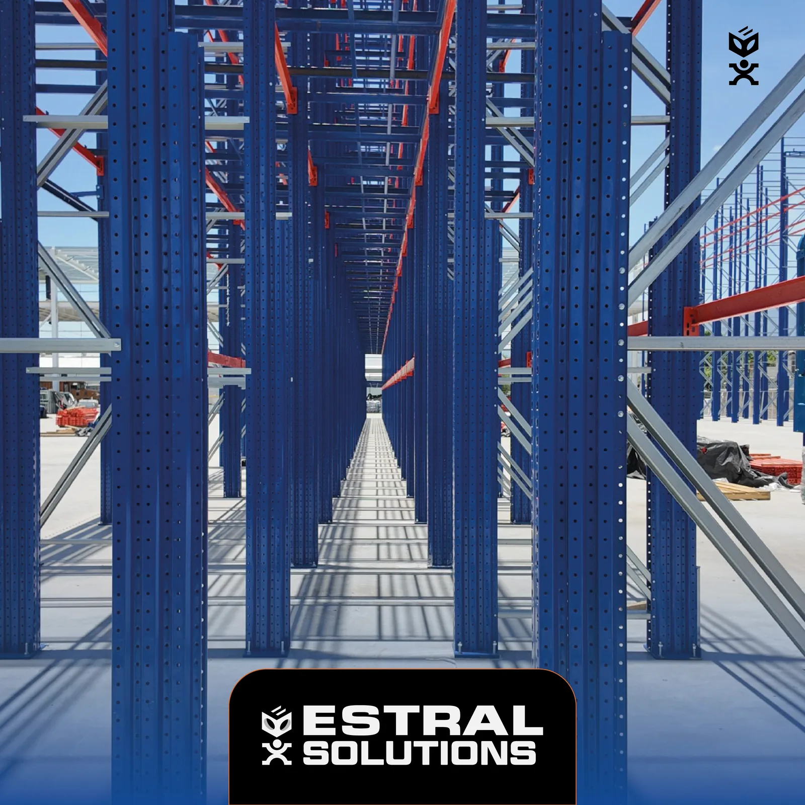 Pasillo interior del sistema: escala real de la solución